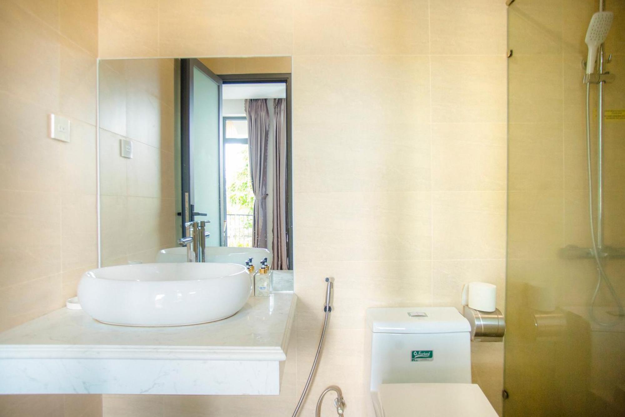 Le Charme De Hoi An Villa Bagian luar foto